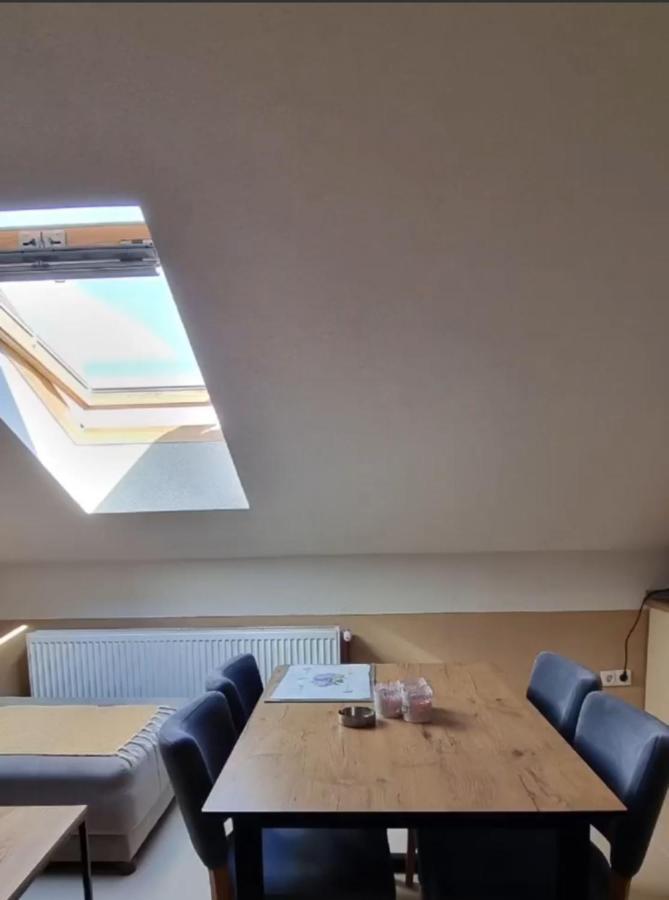 Apartman Avram Kotor Varos Luaran gambar