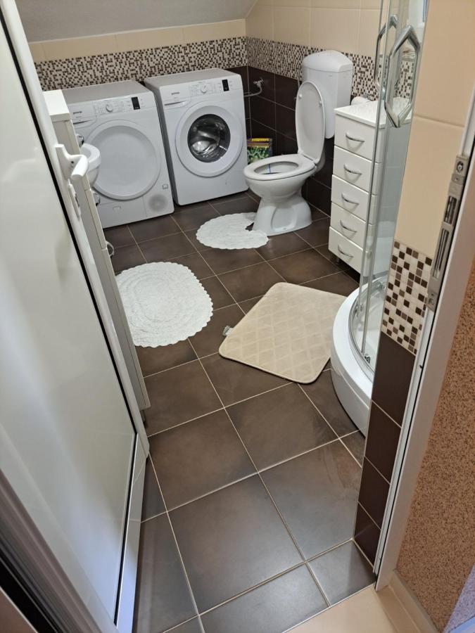 Apartman Avram Kotor Varos Luaran gambar