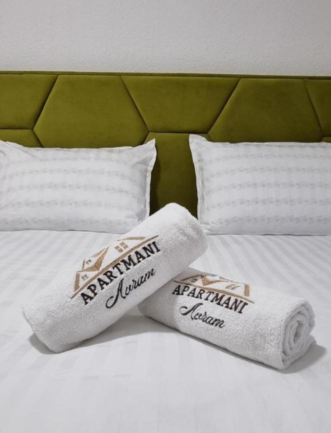 Apartman Avram Kotor Varos Bilik gambar